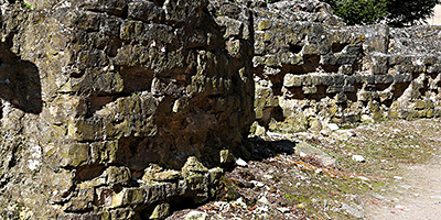 Toul : le mur romain. 